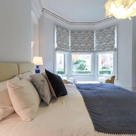 Bright Modern Two Bed With Parking Leilighet Bristol Eksteriør bilde